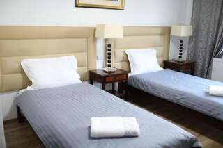 Отель Hotel EKA Себеш Двухместный номер Делюкс с 2 отдельными кроватями-28